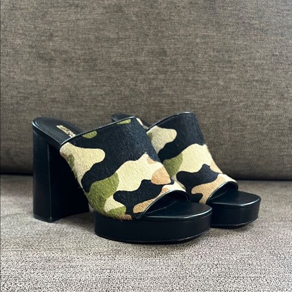 Michael Kors Shoes - New Michael Kors Black Celeste Platform Sandals Women’s Size 6 in Smokey-Multi